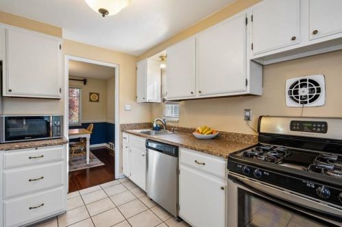 1387 Cardinal Dr, Pittsburgh PA 15243-1253 exterior