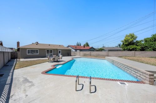 6153 Norstadt Way, Buena Park CA  90620-1414 exterior