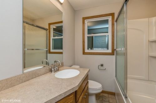 522 Wildwood Ave, New Castle PA  16105-2440 exterior