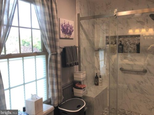 1331 Westminster Dr, Downingtown PA  19335-3652 exterior