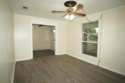 137 Springtide Dr, Burleson TX  76028-5243 exterior