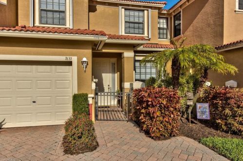 7631 Bristol Cir, Naples FL  34120-0690 exterior