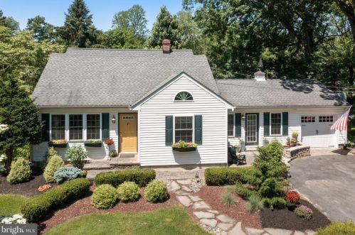 6502 Blue Church Rd, Coopersburg, PA 18036-1833