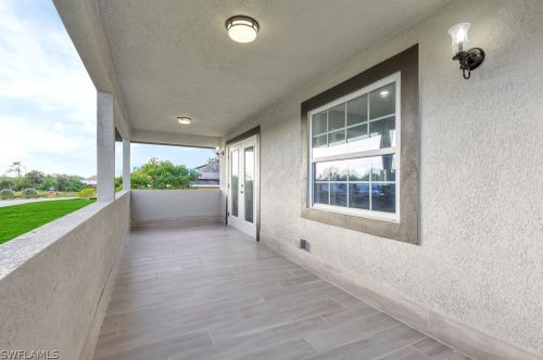 5016 Beecher St, Lehigh Acres FL  33971-6500 exterior