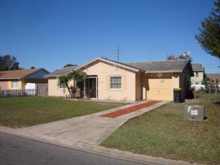 173 Poinsettia Dr, Kissimmee, FL 34743-5607