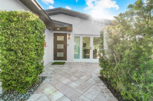 411 7th Ave, Delray Beach FL  33483-5613 exterior