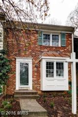 4805 Nash Dr, Fairfax, VA 22032-2531