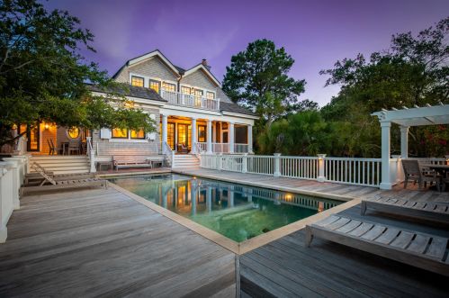 22 Seagrass Ln, Isle Of Palms, SC 29451-3853