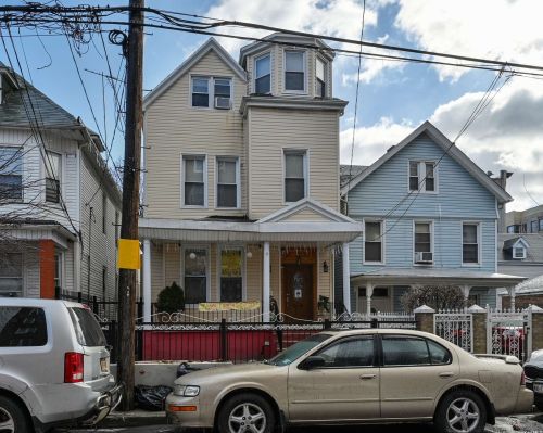 2774 Bainbridge Ave, Bronx, NY 10458-3404