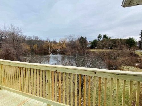 109 Chelsea Rd, New Hamburg NY  12590-5475 exterior