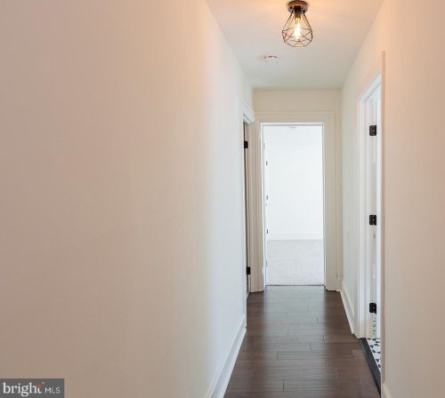 24 New St, Lancaster PA  17602-2047 exterior