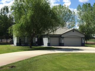 20227 Fremont Ave, Lemoore, CA 93245-9640