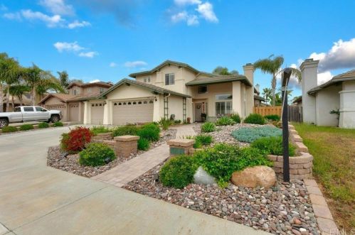 10221 Pinon Pl, Lakeside, CA 92040-2738