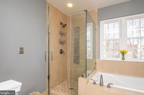 206 Wingate Pl, Leesburg VA 20175-2531 exterior