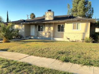 512 San Jose Ave, Fresno, CA 93704-2316