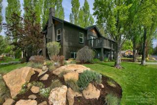 1502 Elgin Ave, Bend OR  97701-3029 exterior