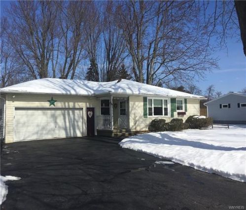 550 Heim Rd, Amherst, NY 14068-1360