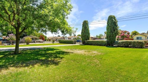 2733 Stanislaus St, Riverbank CA  95367-2238 exterior