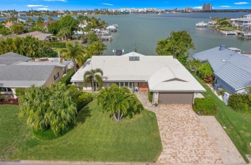 621 64th Ave, Saint Petersburg, FL 33705-5919