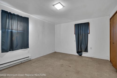 237 Cassville Rd, Jackson Twp NJ  08527-4717 exterior