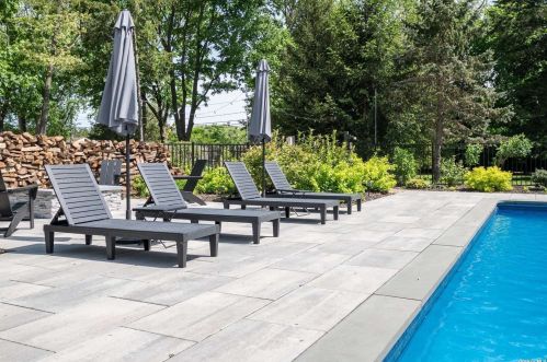 20 Cedar Rd, Elwood NY  11731-4636 exterior