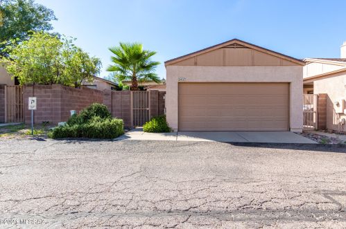 2457 Palo Hacha Dr, Tucson AZ  85745-1099 exterior