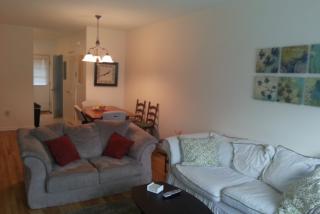 21 Dolsen Pl, Stamford CT  06901-1106 exterior