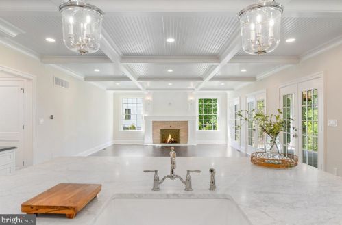 577 Jobel Dr, Tavistock NJ  08033-1034 exterior