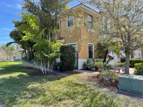1717 Umbria St, Fort Pierce, FL 34953-4667