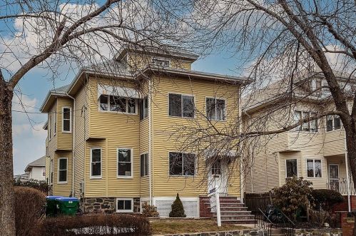 160 Middlesex Ave, Medford MA  02155-5020 exterior