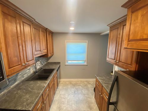 1313 Randolph Ct, Milwaukee, WI 53212-1857