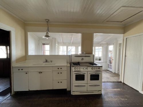 107 14th St, Del Monte Park CA  93950-2710 exterior