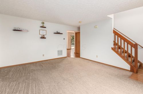1616 Milington Way, Marysville OH  43040-9313 exterior