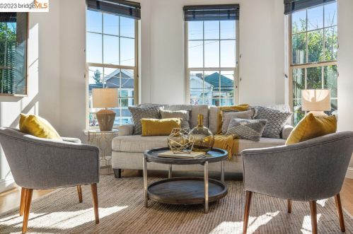 1784 9th St, Oakland, CA 94607-1341