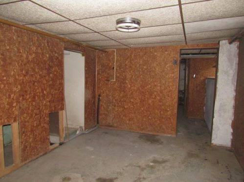 2216 2 St, South Connellsville PA  15425-5313 exterior