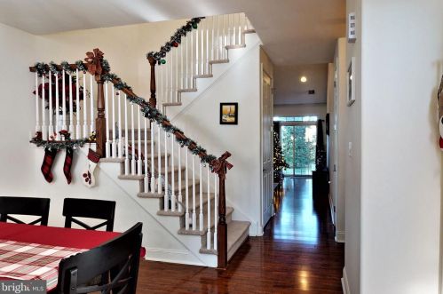 408 Harvest Dr, Blandon, PA 19510-9585