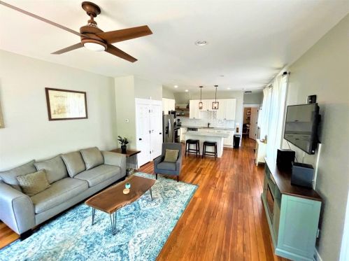 306 Poplar St, Covington, KY 41016-1442