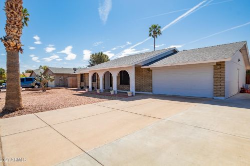 4013 Campo Bello Dr, Glendale, AZ 85308-4112