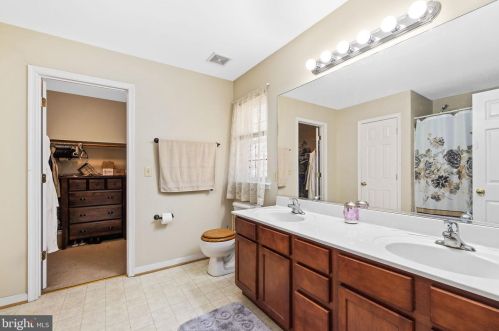 220 Musket Ln, Locust Grove VA  22508-5516 exterior
