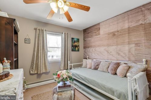 13705 Kerrydale Rd, Woodbridge VA  22193-4710 exterior