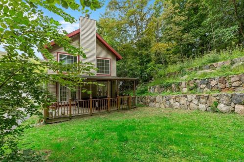 11 Healy Rd, Nelsonville, NY 10516-3551