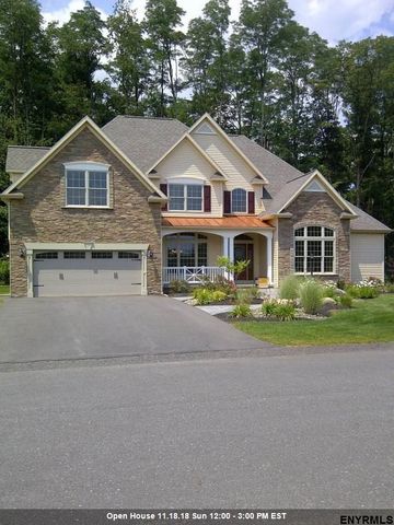 305 Westwoods Ct, Schenectady, NY 12303-3515