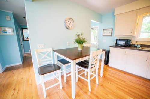 46 King Philip Rd, South Kingstown RI  02882-1102 exterior