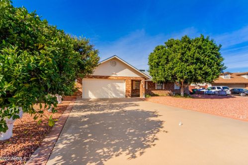 2010 Fountain St, Mesa, AZ 85213-5215