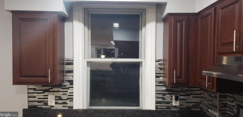 850 Longshore Ave, Philadelphia PA  19111-4423 exterior