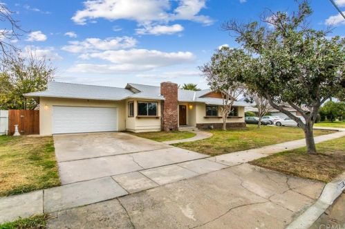 1224 Pumalo St, San Bernardino, CA 92404-4324