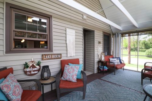 2 3 St, Hobart IN 46342-4306 exterior