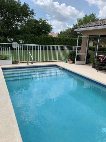 11499 Pembroke Dr, Fort Pierce, FL 34987-1956