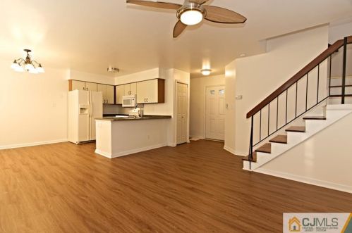 45 Lear Ct, East Brunswick NJ  08816-1852 exterior