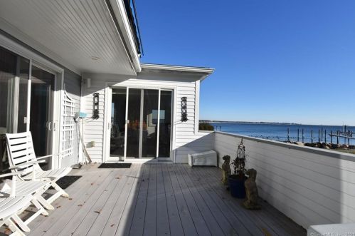 19 Wall St, Stonington, CT 06378-1436
